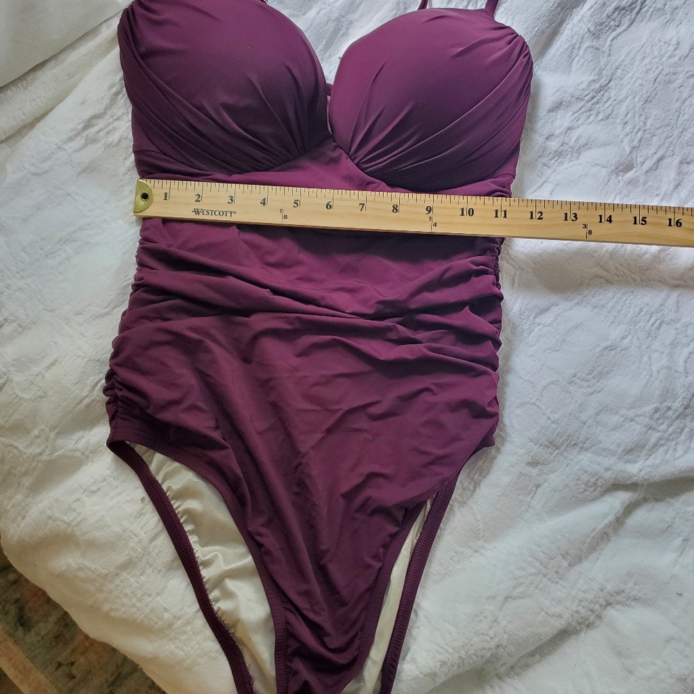 VS Bombshell One Piece Shaping Suit - Picture 4 of 8